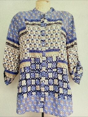 Women's Blue Patchwork Floral Button-Front Blouse